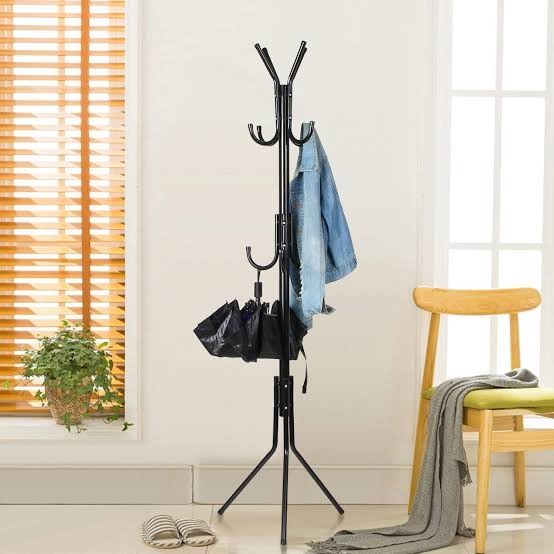 Suite hanger