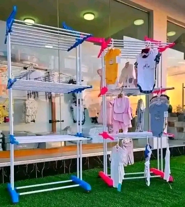 Clothes hanger